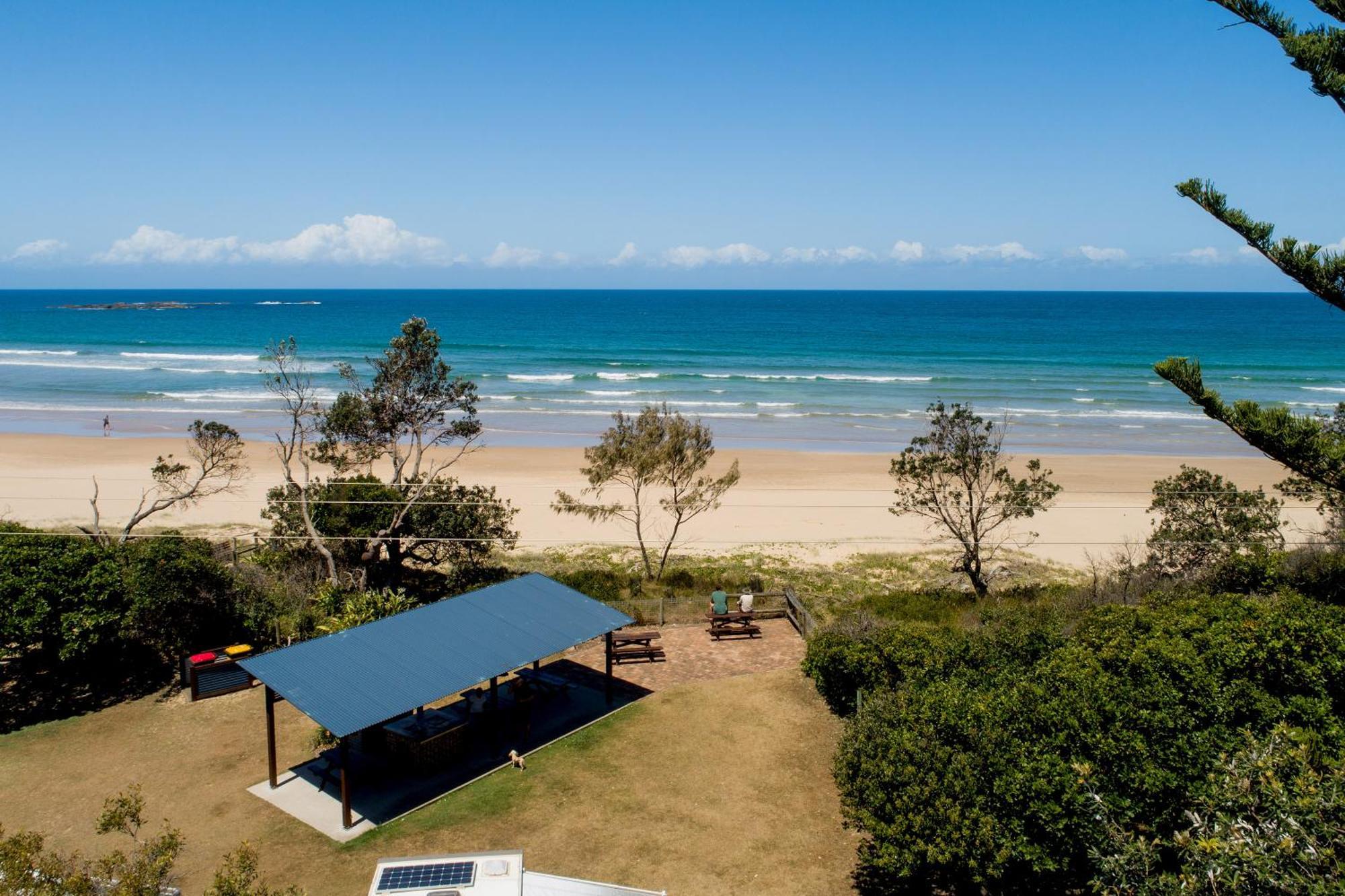 Woolgoolga Lakeside Holiday Park Hotel Exterior foto